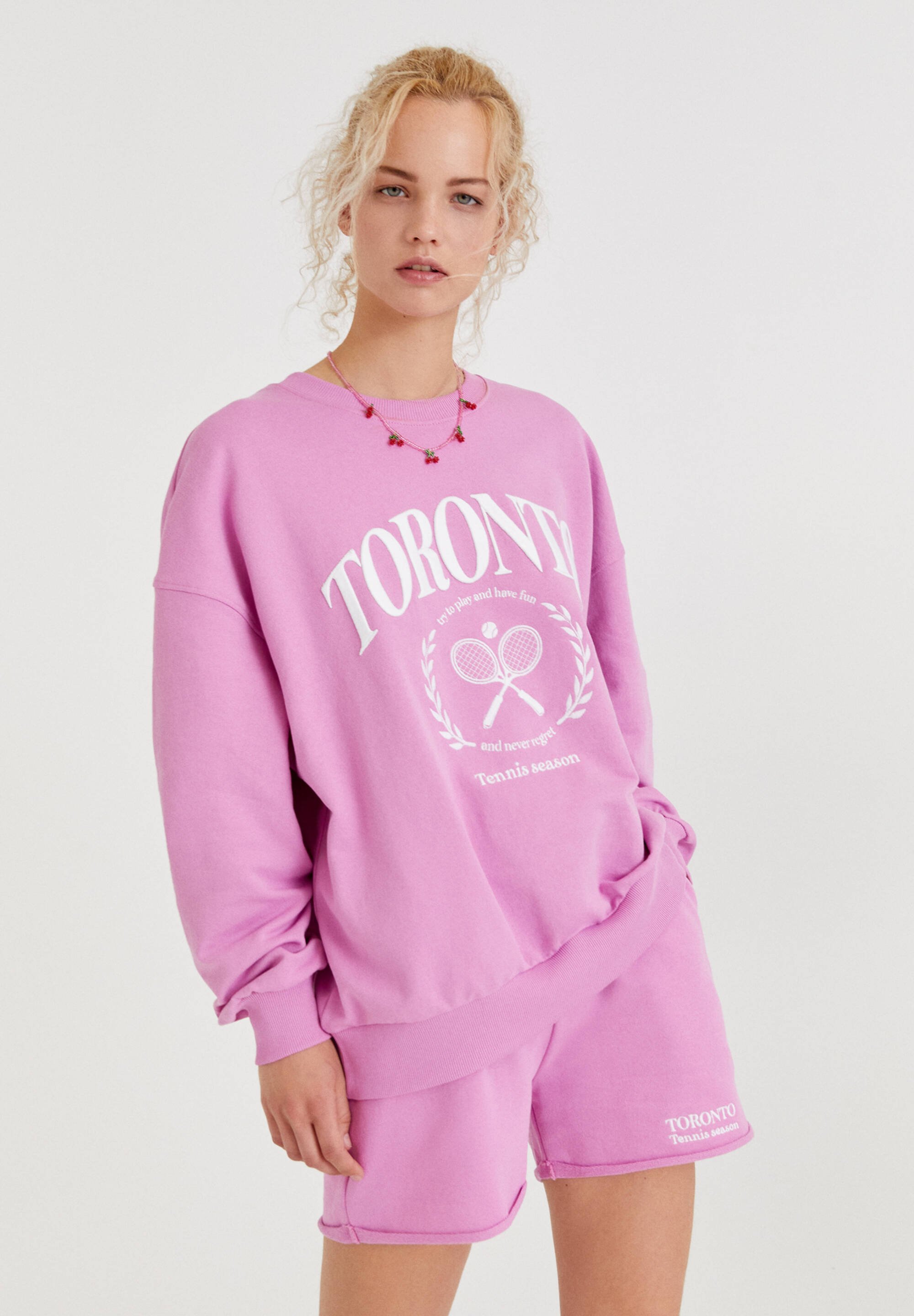 Толстовка born pink. Толстовка пул энд бир. Pull pink. Pull pink. Толстовка born pink.