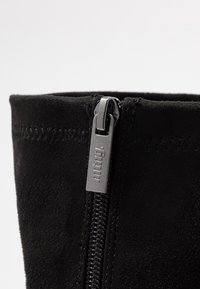 mtng Botas con plataforma - black