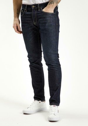 Cross Jeans Jeansy Slim Fit
