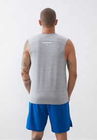 Pier One Sport Top - mottled grey