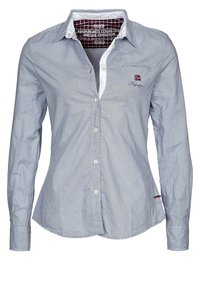 Camicia con maniche lunghe e bottoni, di colore blu con un motivo sottile, colletto bianco e logo ricamato sul petto. Presenta polsini e asole standard.