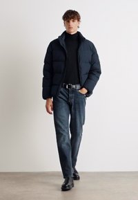 Tommy Hilfiger PUFFER JACKET - Jachetă cu puf - desert sky