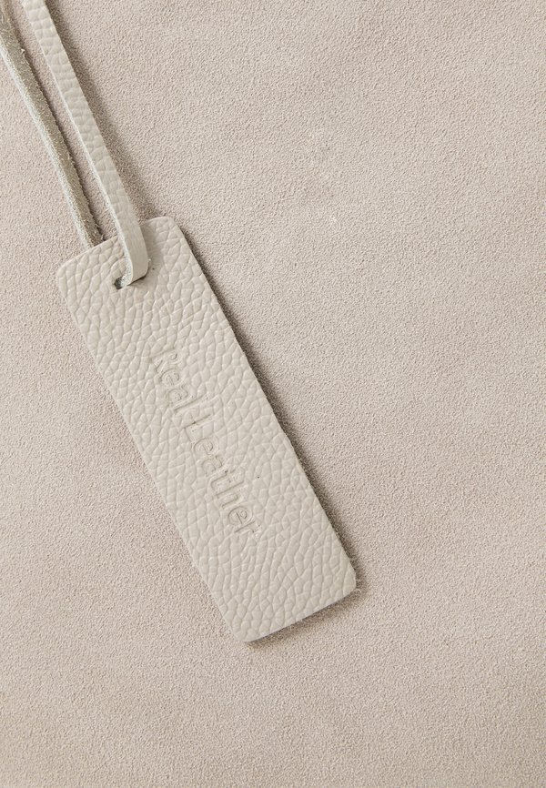 LEATHER - Cross body bag - soft taupe4