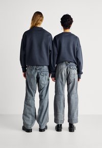 Jack & Jones PREMIUM JPRBLAHARVEY CREW NECK UNISEX - Felpa - asphalt