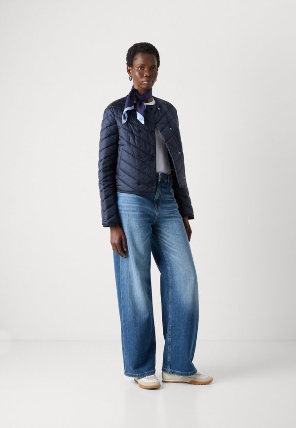 PRANELLA - Light jacket3