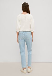comma casual identity Bluzka