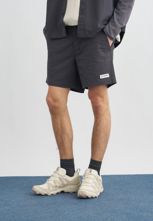 Achat Essentials Cargo short de randonnée hommes hommes pas cher
