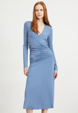 DAY Birger et Mikkelsen STEFANI DELICATE STRETCH - Φόρεμα από ζέρσεϊ - cornflower blue