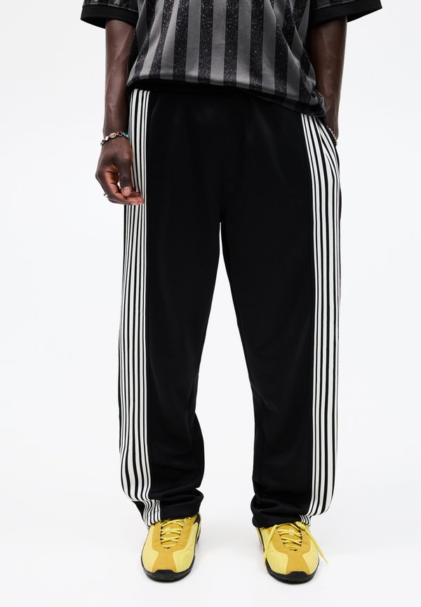 JOGGER  - Jogginghose