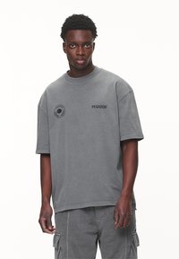 Pegador GORDAN OVERSIZED TEE - Tricou cu imprimeu - vintage grey