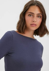 Vero Moda PANDA NOOS - Långärmad tröja - ombre blue