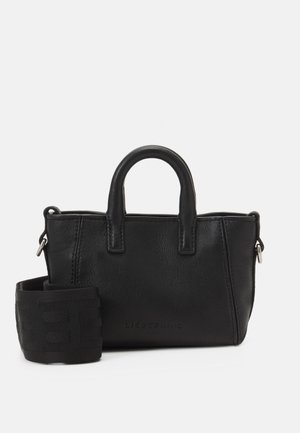 CHELSEA - Across body bag - black