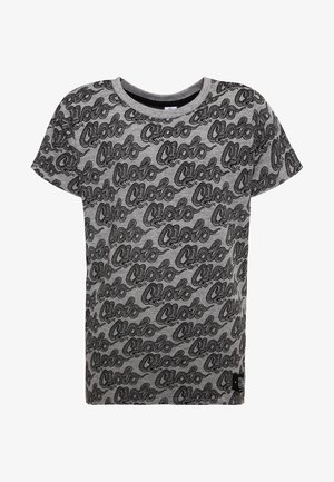 Grå kortærmet T-shirt med gentaget sort tryk af stiliseret tekst. Crew neck-design med et blødt, tekstureret stof. Etiketten ved sømmen.