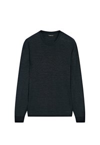 Dunkelgrauer Langarm-Pullover mit Rundhalsausschnitt und einem dezenten strukturierten Strickmuster, flach auf einem weißen Hintergrund präsentiert.