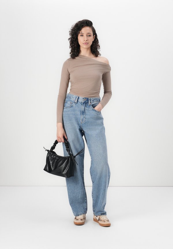 BAGGY FIT DREAM - Relaxed fit jeans - light wash4