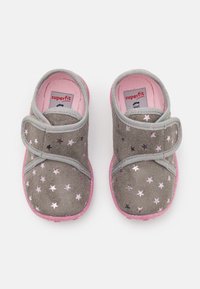 Superfit SPOTTY - Chinelos - grau