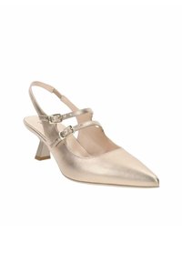 Scarpa slingback a punta in oro metallizzato. Presenta due cinture sottili con fibbie, un tacco basso e una texture liscia simile al raso.