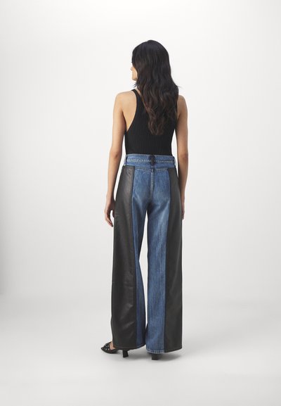 Alice + Olivia TRISH ULTRA - Platėjantys džinsai - brooklyn blue
