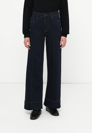 ONLMADISON BLUSH PLEAT WIDE LEG - Wide Leg - dark blue denim