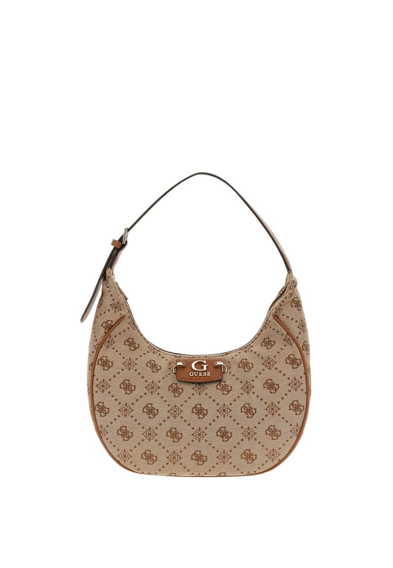 Bolso de mano beige estiloso con una silueta curva, que presenta un detalle de logo y un patrón decorativo en marrón, perfecto para looks casuales o chic.