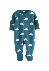 Combinaison en polaire bleu sarcelle pour bébé avec un motif nuages. Comprend une fermeture éclair intégrale, des manches longues et un design avec pieds. Texture douce et matériau chaud.