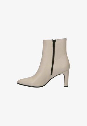 High heeled ankle boots - weiß