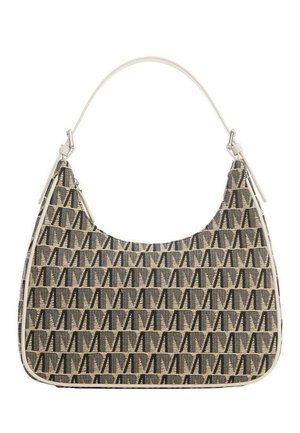 Mała beżowo-czarna torebka z powtarzającym się geometrycznym wzorem i krótkim białym paskiem na ramię.