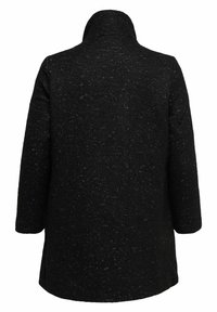 ONLY Carmakoma CARNEWSOPHIA - Manteau classique - black