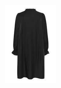 Robe noire à manches longues avec col haut à volants et poignets volantés élastiqués, montrée de dos sur un fond blanc uni.