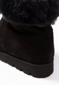 Pretty Ballerinas Botines con plataforma - black