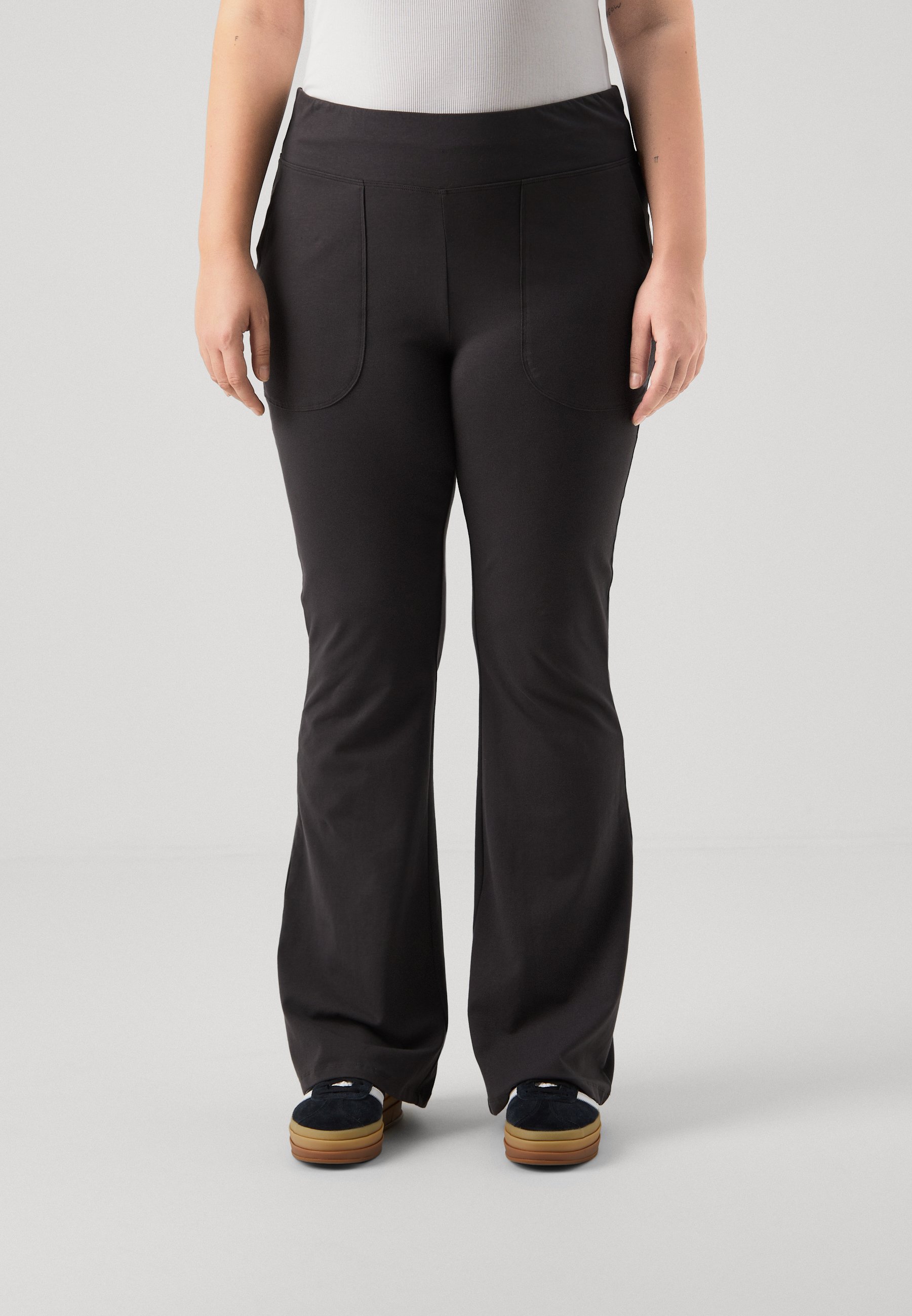 Pantalone strato base Classic All-Season Merino da donna col. Nero Pantalone strato base Classic All-Season Merino da donna col. Nero