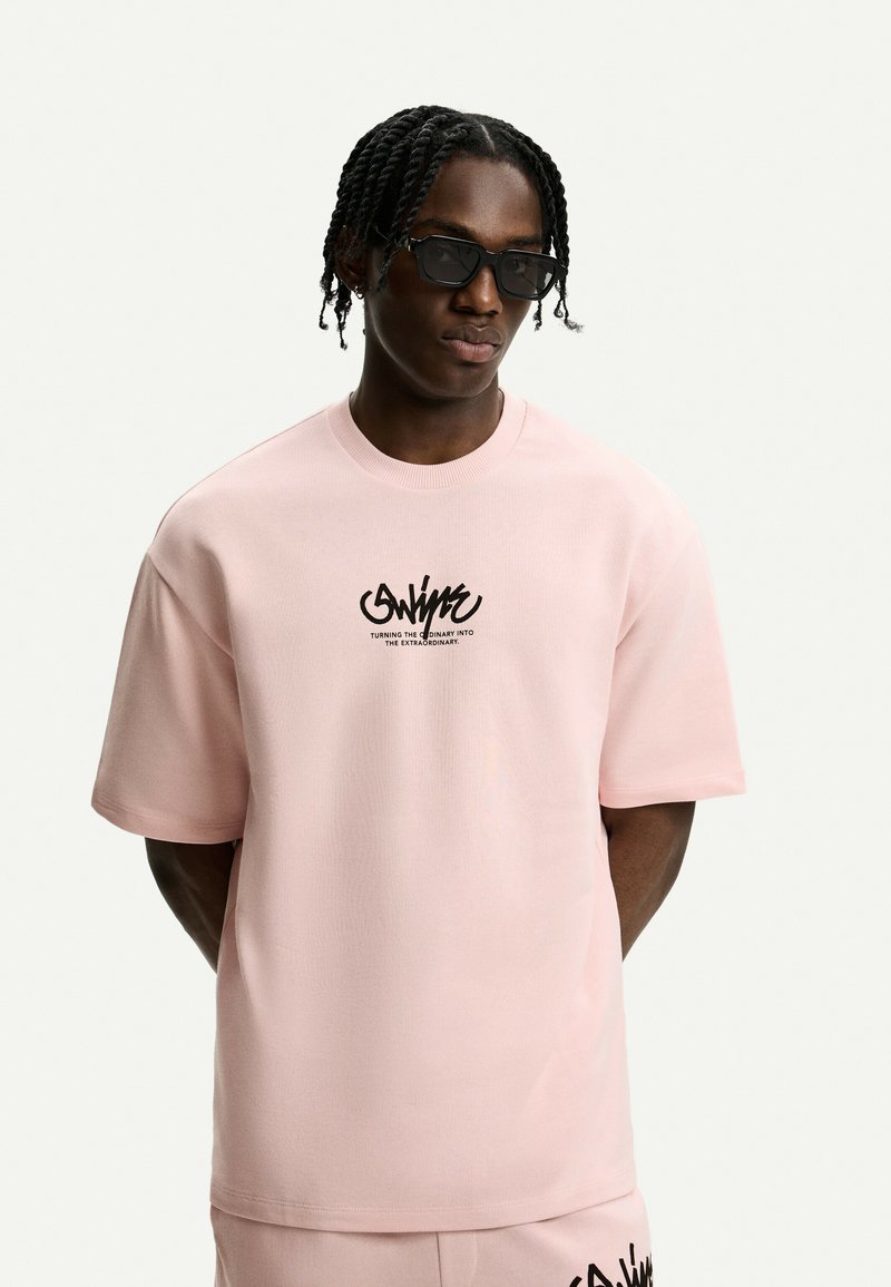 T-shirt Sfera de la taille 7 ans de seconde main