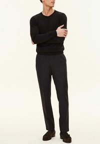 Oscar Jacobson MIGUEL ROUNDNECK - Stickad tröja - night blue