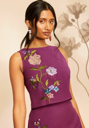 Love & Roses, Top - burgundy red
