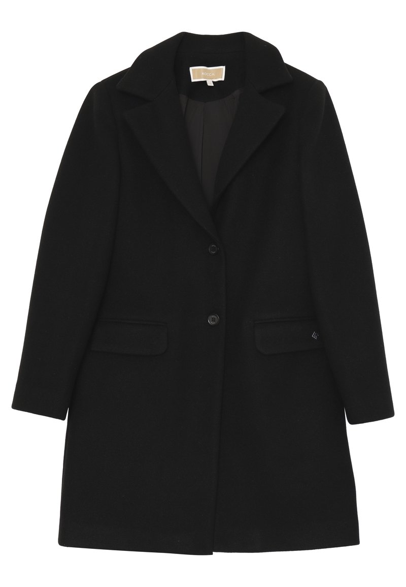 Cappotto di lana nera con colletto a scollo, chiusura con un solo bottone e due tasche frontali. Presenta una texture liscia e una silhouette sartoriale.