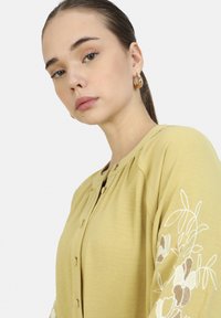Modanisa REFKA - Blusa - yellow