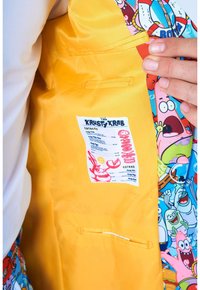 Yellow fabric with a cartoon design featuring characters from "SpongeBob SquarePants." Includes a label with menu items and prices.