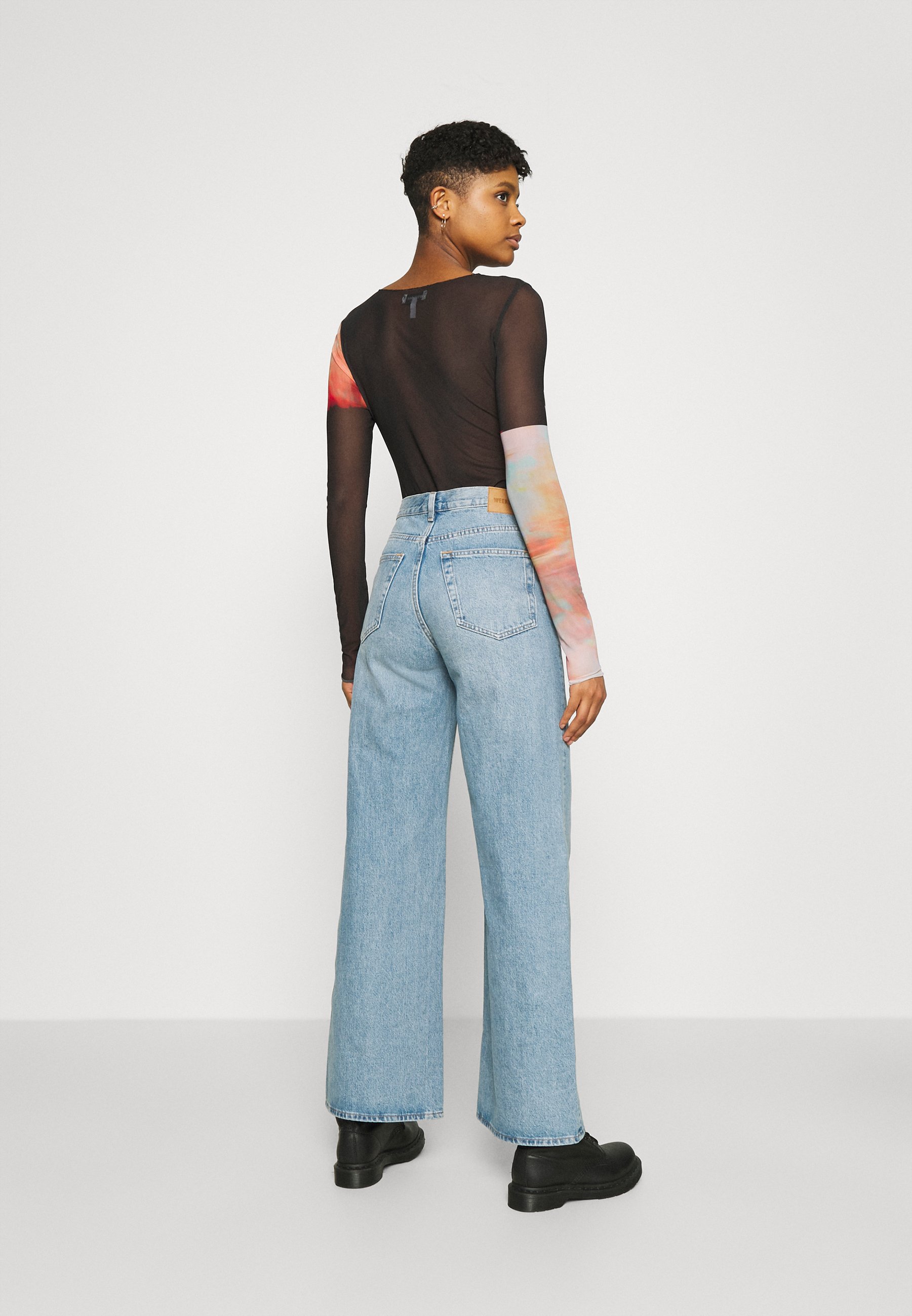 Weekday AVERY - Straight leg jeans 