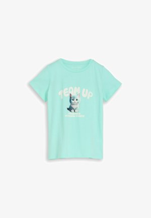 Hellblaues Kurzarm-T-Shirt mit einem niedlichen grauen Kätzchen und dem Text "TEAM UP" darüber sowie "TOGETHER WIN-ROW-TIVATE!" unter dem Kätzchen.