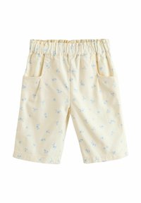 Șorturi galbene deschise, dintr-un material texturat, cu un imprimeu floral albastru, talie elastică și două buzunare laterale.