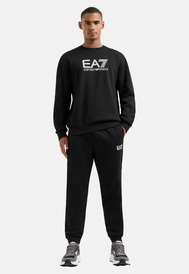 EA7 Emporio Armani COMPLETA SET - Tuta - nero