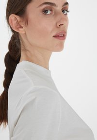 ICHI IHRANIA - T-Shirt basic - cloud dancer