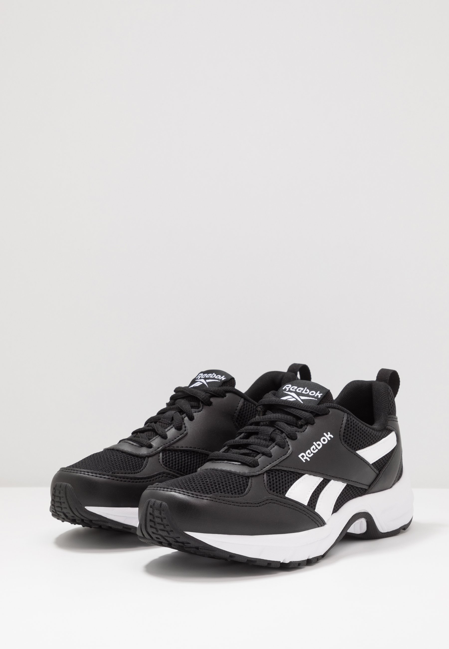 Reebok PHEEHAN - Nøytrale løpesko - black/white Reebok PHEEHAN - Nøytrale løpesko - black/white