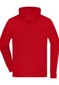 Röd hoodie med känguruficka, en rymlig huva och vita detaljer längs ärmarna. Tillverkad av mjukt, slätt material. Bakvy visas.