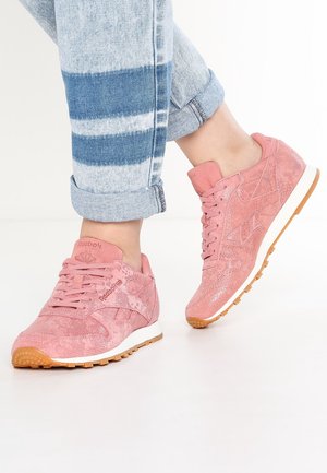 Reebok Classic Sneakers - light pink