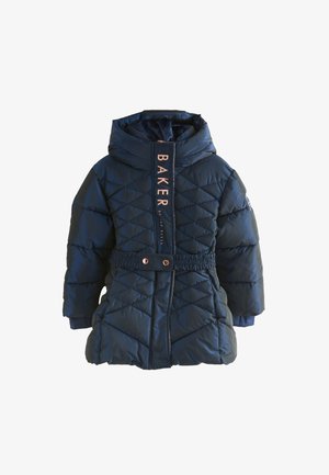 Giacca invernale trapuntata per bambini blu navy con cappuccio, vita elastica con bottoni a pressione e logo "BAKER" sulla copertura della zip frontale.