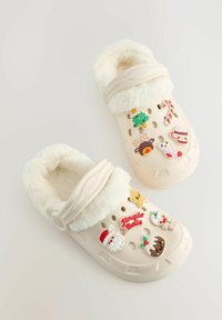 Next REGULAR FIT - Hjemmesko - white christmas badge faux fur lined