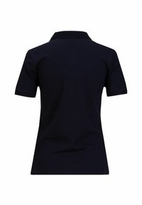 Marineblauwe polo met een klassieke kraag, korte mouwen en een gladde, gestructureerde afwerking met gestikte zoomdetails.