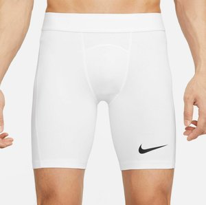 Witte sportieve shorts met een strakke pasvorm, gemaakt van een gladde stof. Voorzien van een zwart Nike-logo aan de linkerkant en een brede elastische tailleband.
