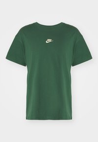 Unselected, fir